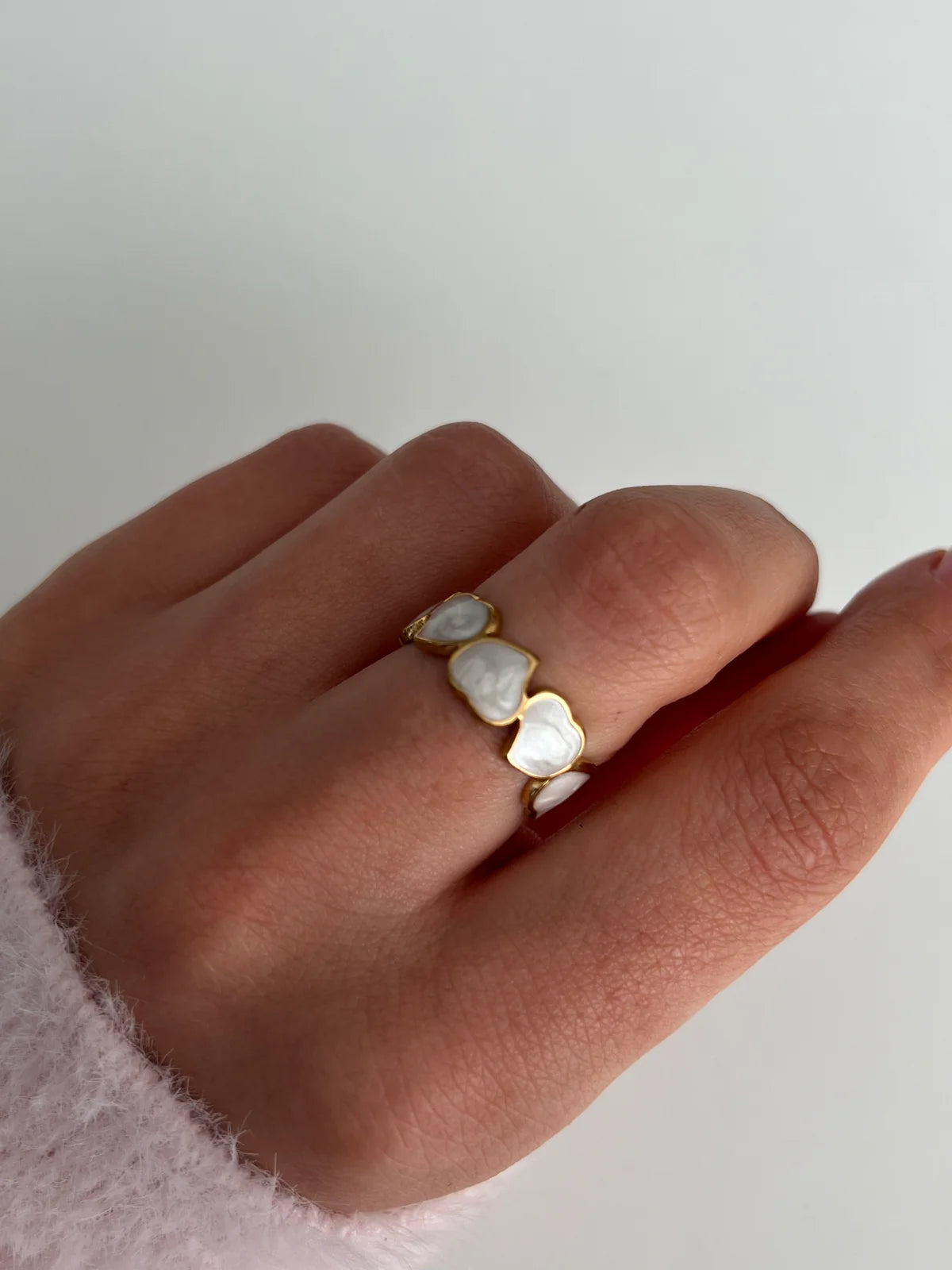 Enamel Heart Golden Band Ring