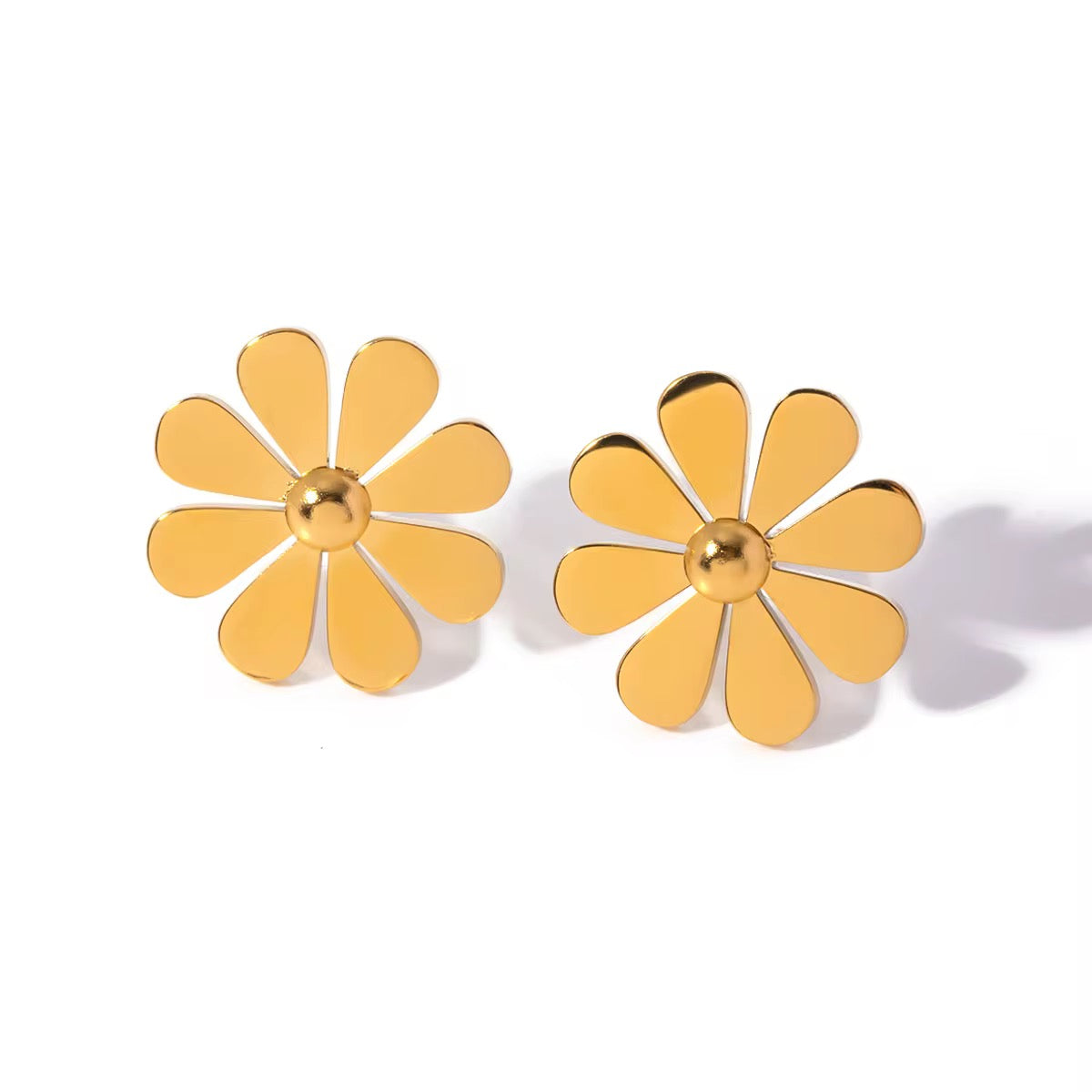 Daisy Stud Earrings