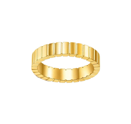 Anillo minimalista con banda cuadrada